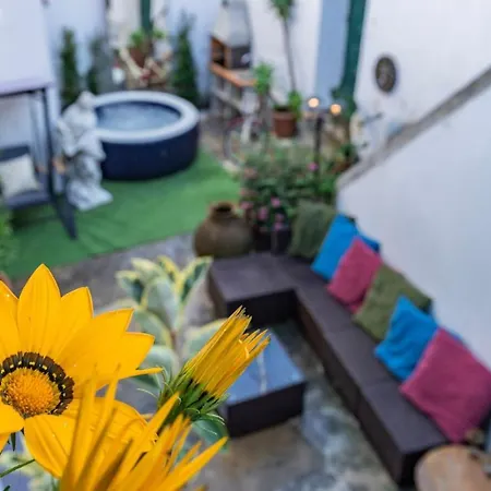 Vakantiehuis Available 6 *